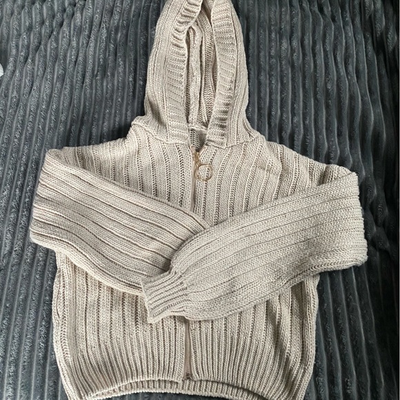 Like New Cream Cropped Sweater Zip Up Jacket - Picture 4 of 4